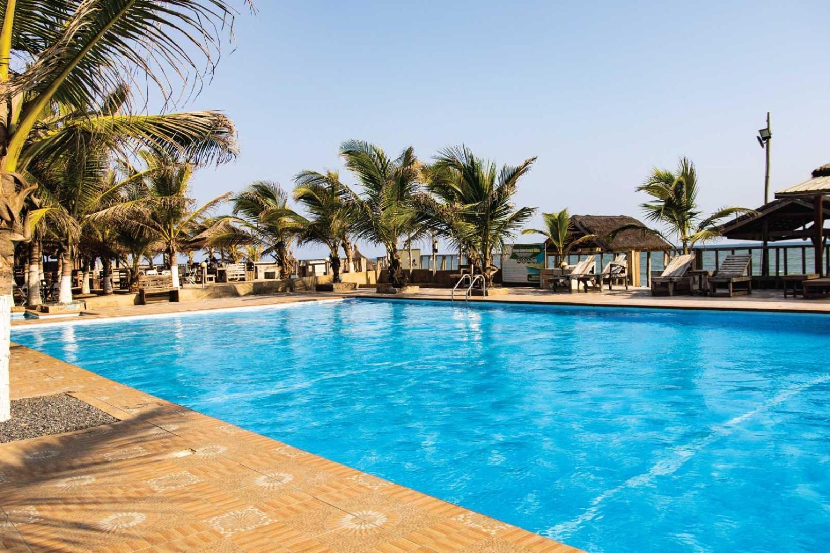 Ocean Green Beach Resort Prampram Eksteriør billede
