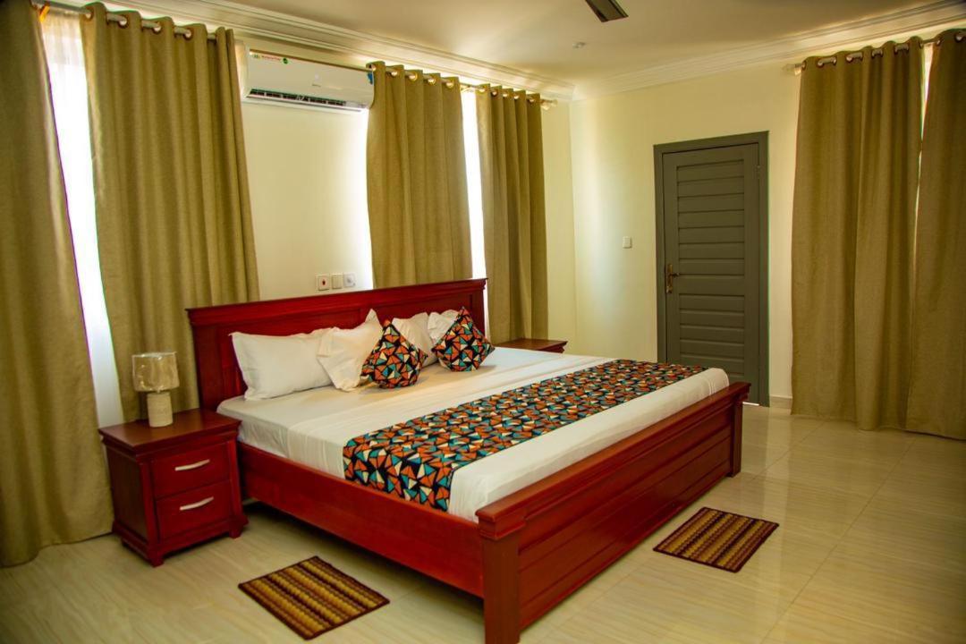 Ocean Green Beach Resort Prampram Eksteriør billede