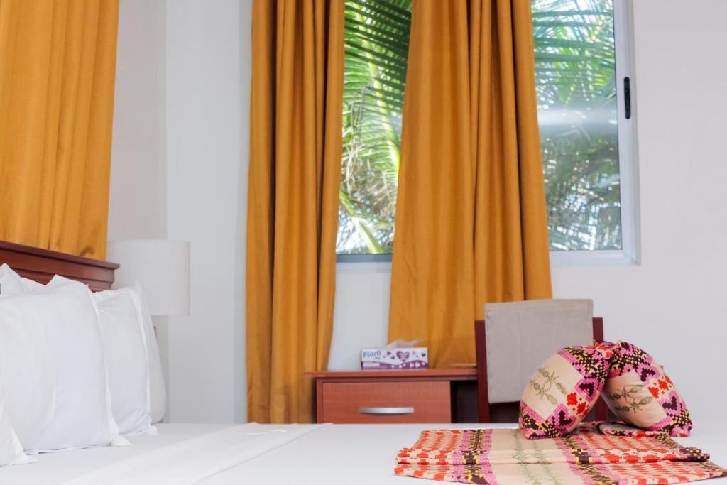 Ocean Green Beach Resort Prampram Eksteriør billede